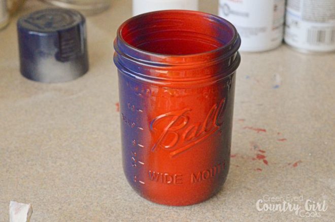 Easy DIY Painted Mason Jar Center Piece Craft perfect for holidays, bbqs, parties, showers, weddings, anything really!