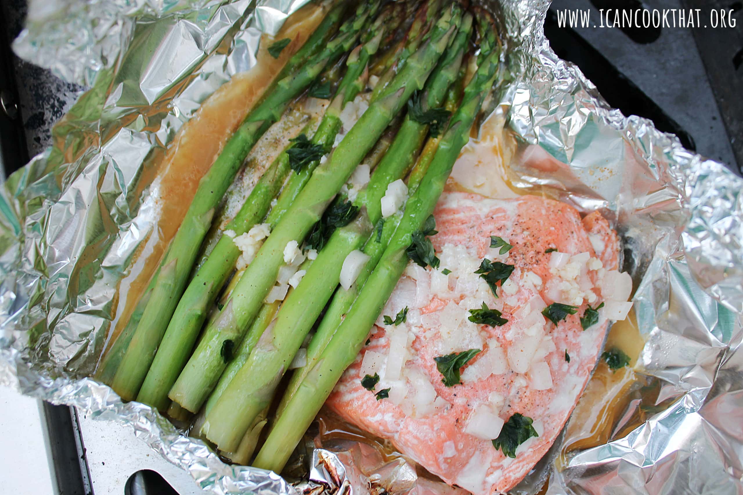 Grilled Salmon and Asparagus Foil Packets | I Can Cook That