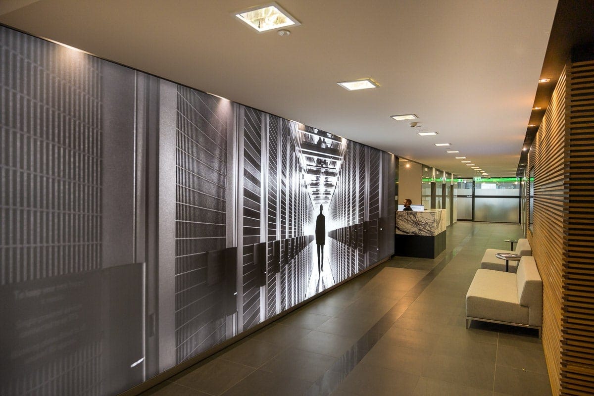 9m wide lightbox in foyer