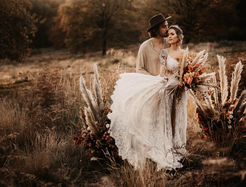 Hochzeitsfotograf Lengerich Hochzeitsfotograf in Ostbevern Hochzeitsfotograf Warendorf Hochzeitsfotos Ostbevern freie Trauung Ostbevern freie Trauun Lengerich Bohohochzeit NRW Bohohochzeitsfotograf Bohohochzeitskleid Hochzeit Pampasgras Vicky Baumann Hochzeitsworkshop