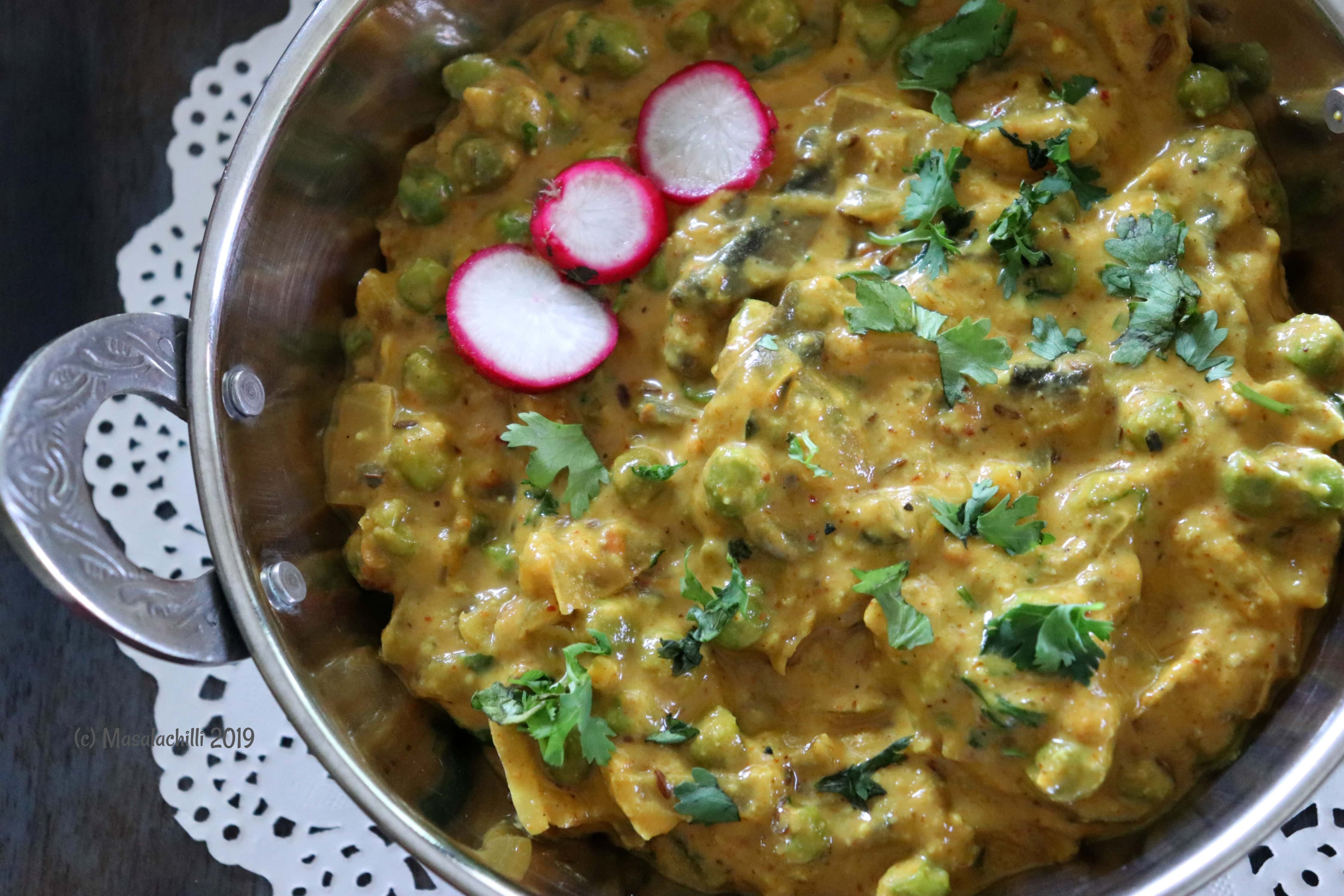 Mushroom Gravy Side Dish for Chapathi or Paratha. Vegan Gravy