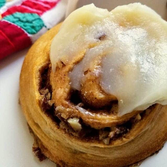 Eggnog Cinnamon Rolls