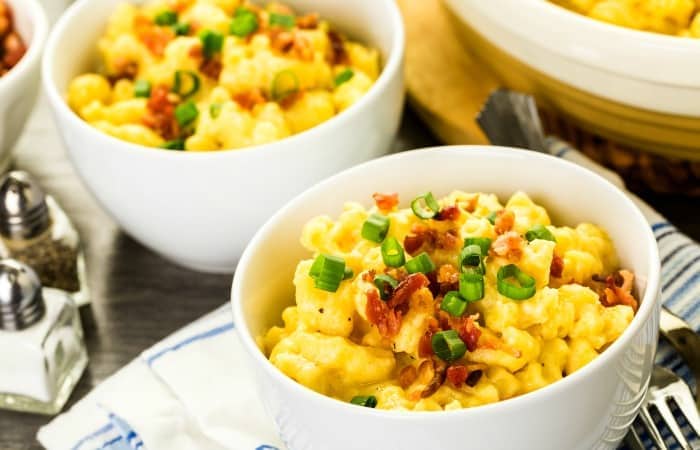 bacon macaroni and cheese recipe feature