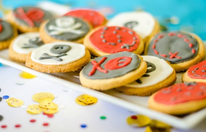 how to make pirate cookies for a pirate party feature