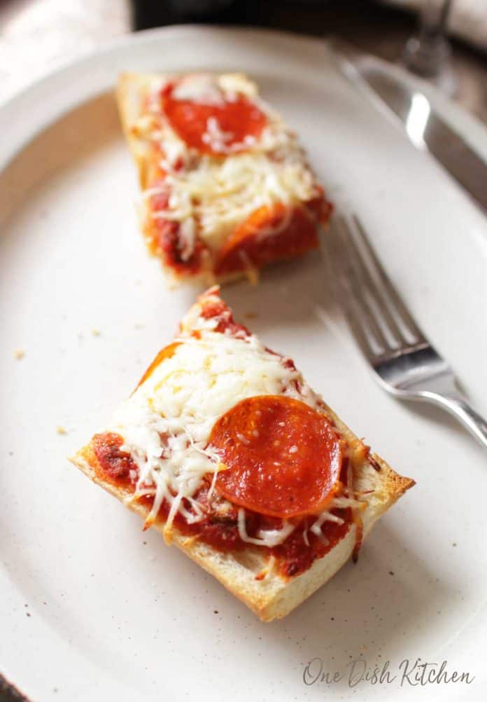 french bread pizza on a plate | one dish kitchen