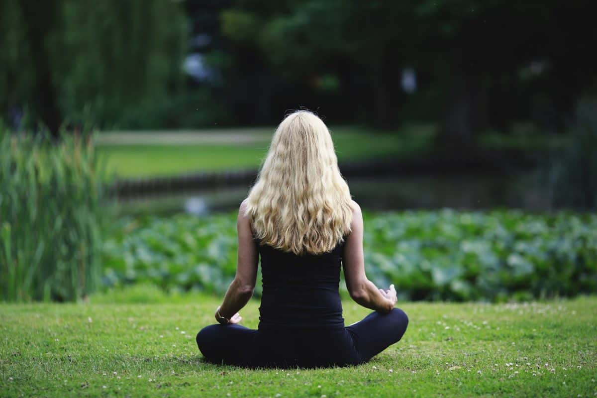 meditation-3480815_1920-1200x800.jpg