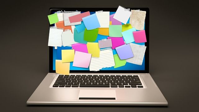 bulletin-board-3233643_640 postanuncio