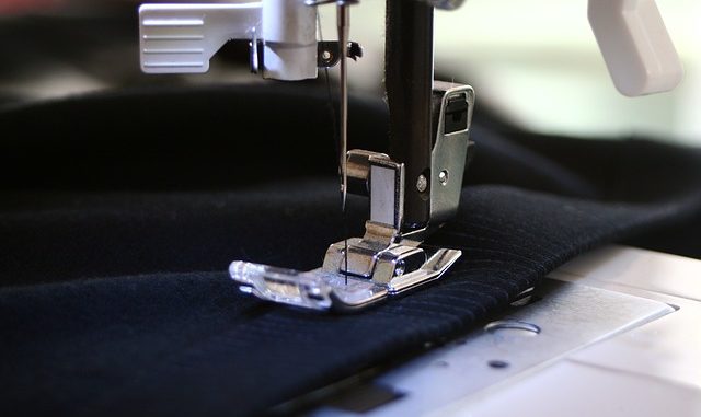 sewing-machine-262454_640 consejos para elegir la maquina de coser perfecta