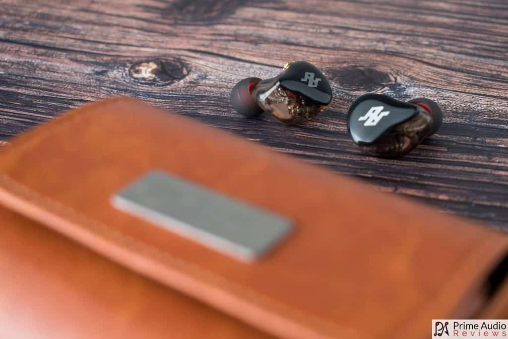 TenHz P4 Pro with case