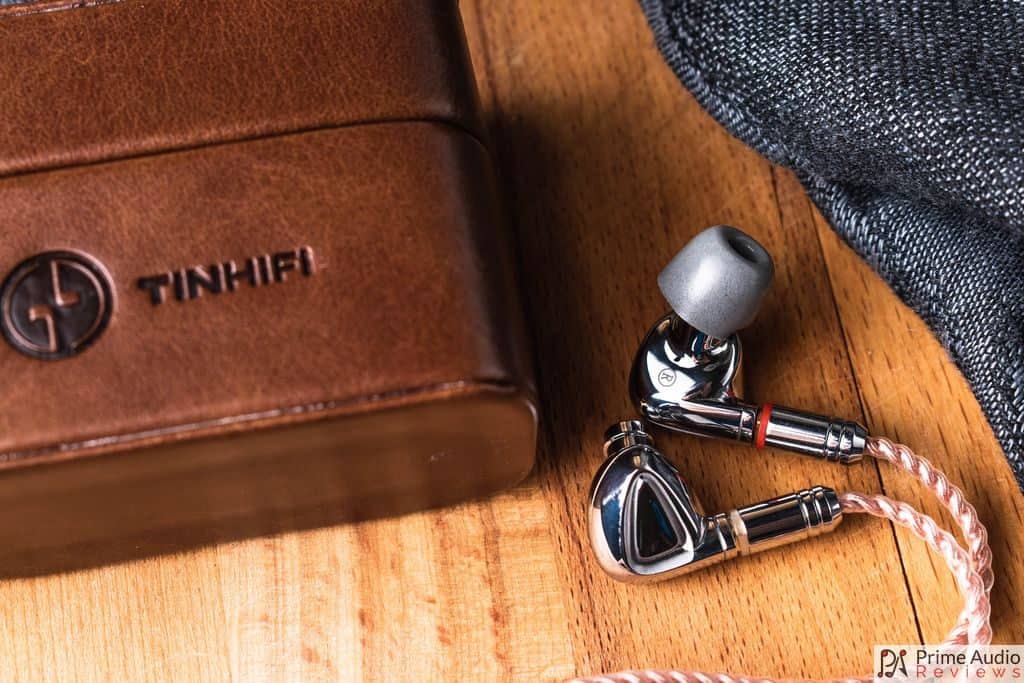 Tin Hifi P1 with carrying case