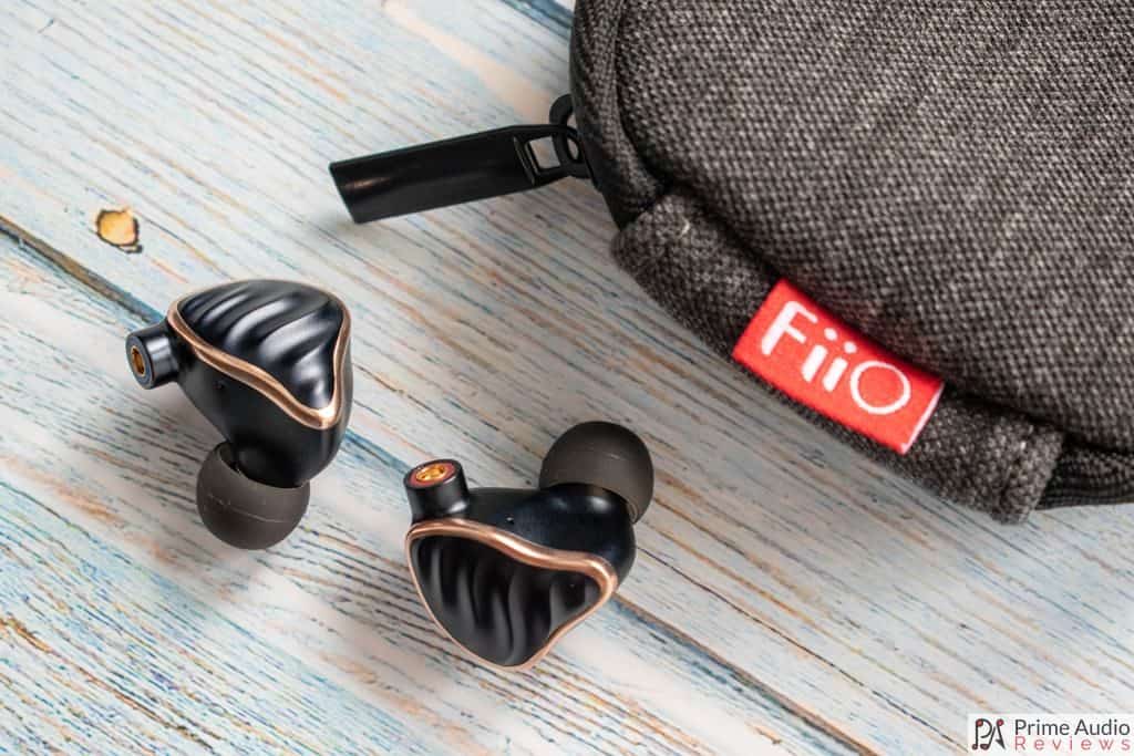 FiiO FH7 with fabric pouch