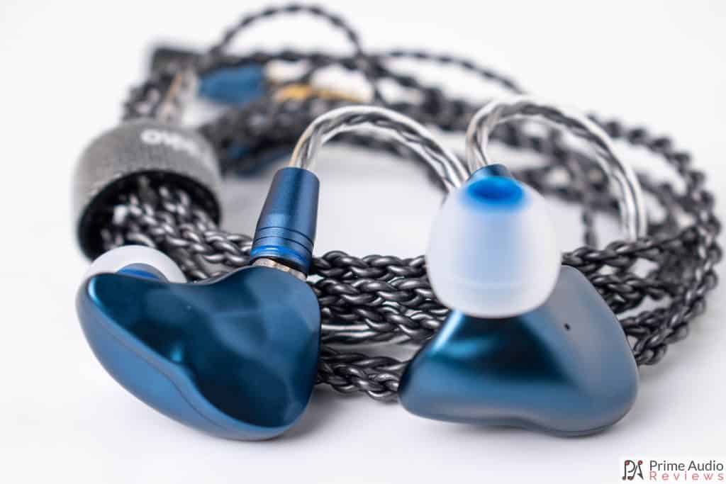 Ikko OH1 closeup with cable