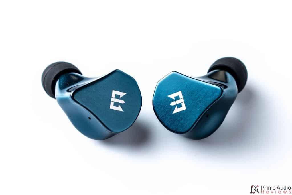 TRI I4 shells with logo on faceplate