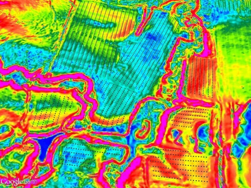 Macadamia growers' case study 2017 13 Slope overlaid with tree sites