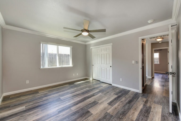 1571 Grey Bunny Roseville 95747 gated community
