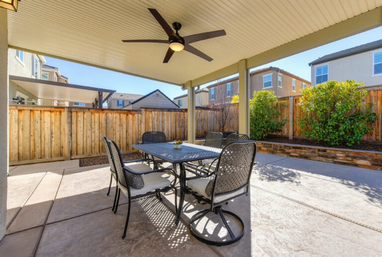 1273 Oakbriar Circle Roseville