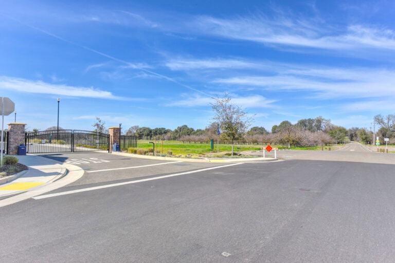 1273 Oakbriar Circle Roseville