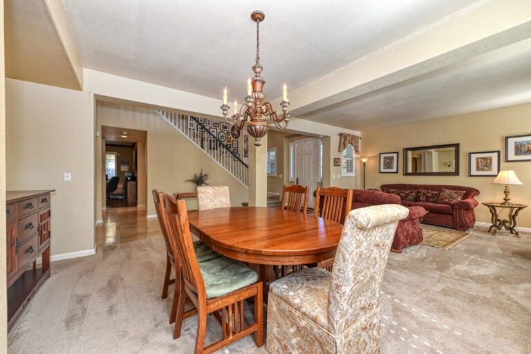 Dining-Tw-LivingRm-image-10
