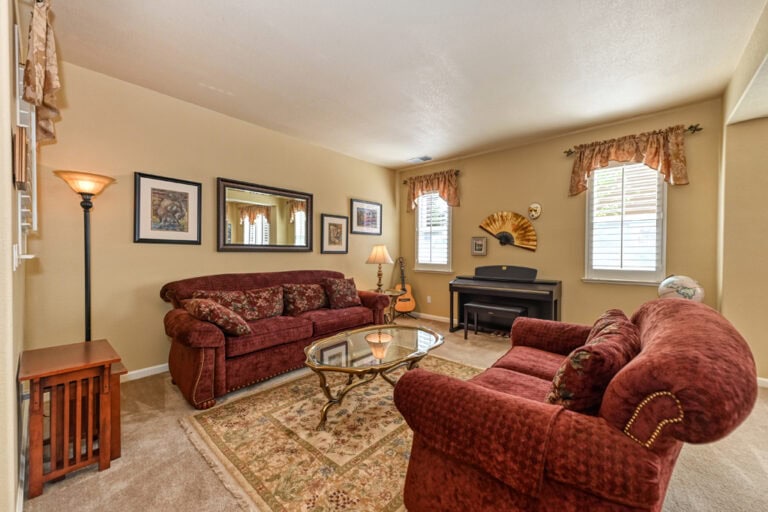 LivingRoom-image-7