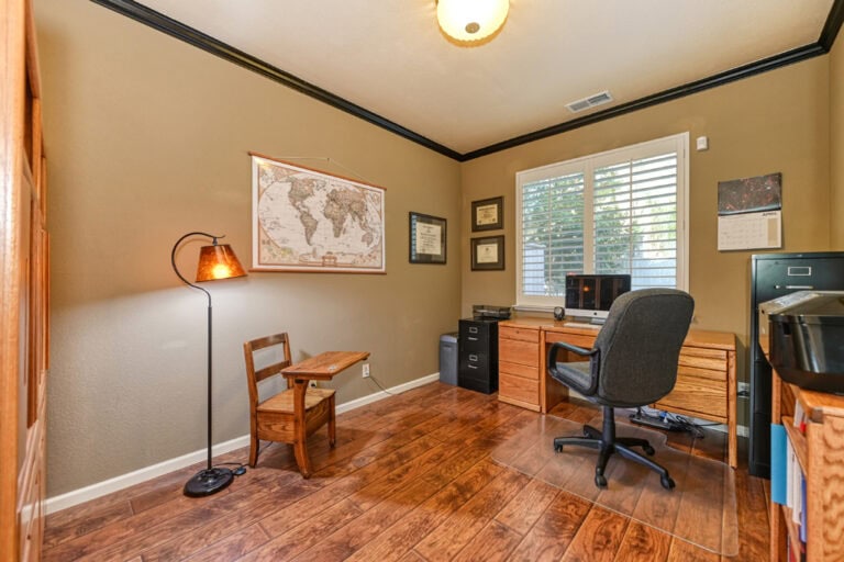 Office-1stFlr-image-23