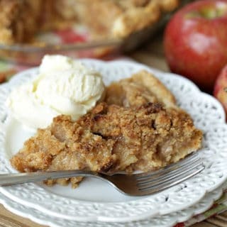 The Best Apple Crumb Pie - The Farm Girl Gabs®