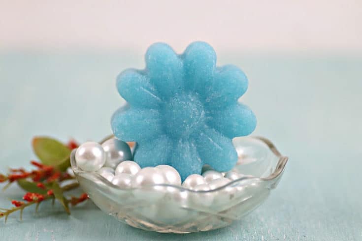 Pamper yourself and whip up a batch of these essential oil DIY Flower Sugar Scrub Cubes. Keep them for yourself of give the gift of pampering.
