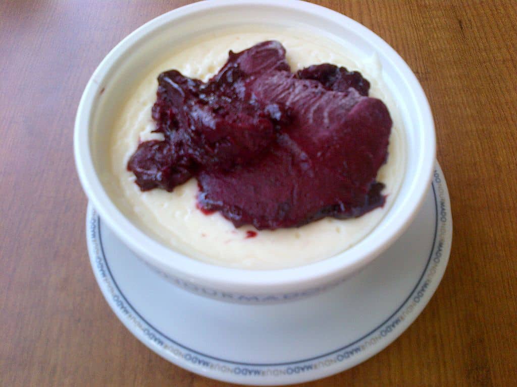 Keşkül turkish desserts