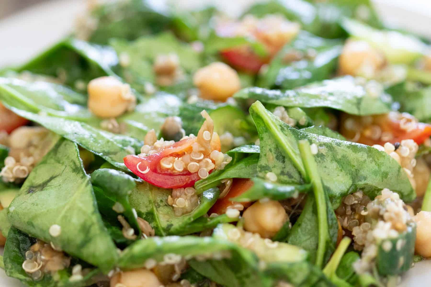 quinoa chickpea salad