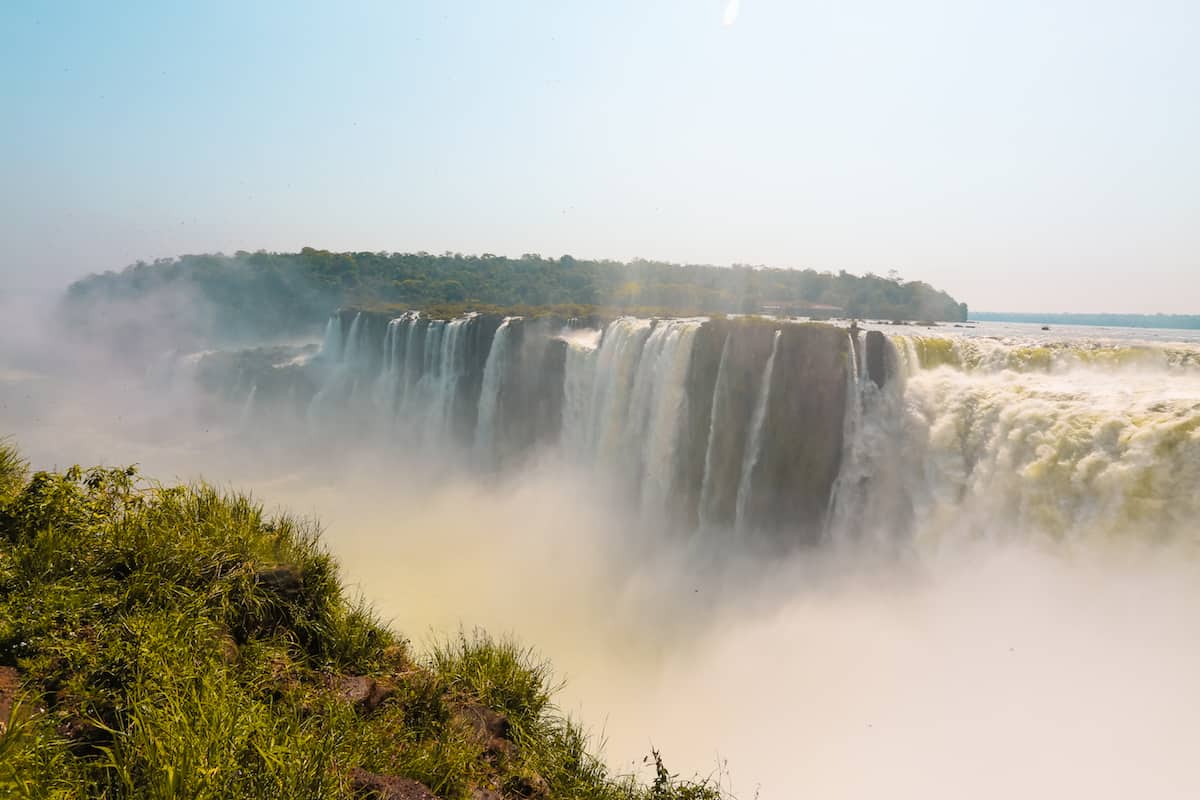 How to get to Cataratas del Iguazú from Argentina