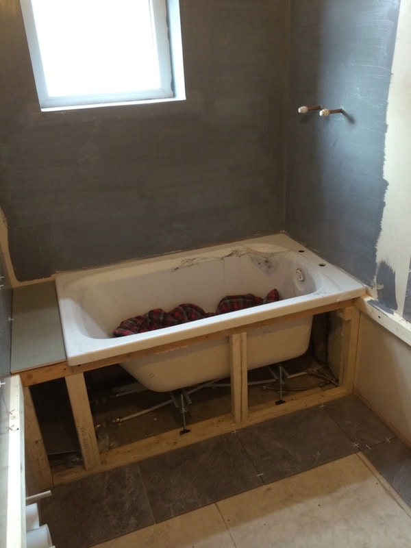 Correctly Installing A Bath Uk Bathroom Guru Correctly Installing A Bath Uk Bathroom Guru