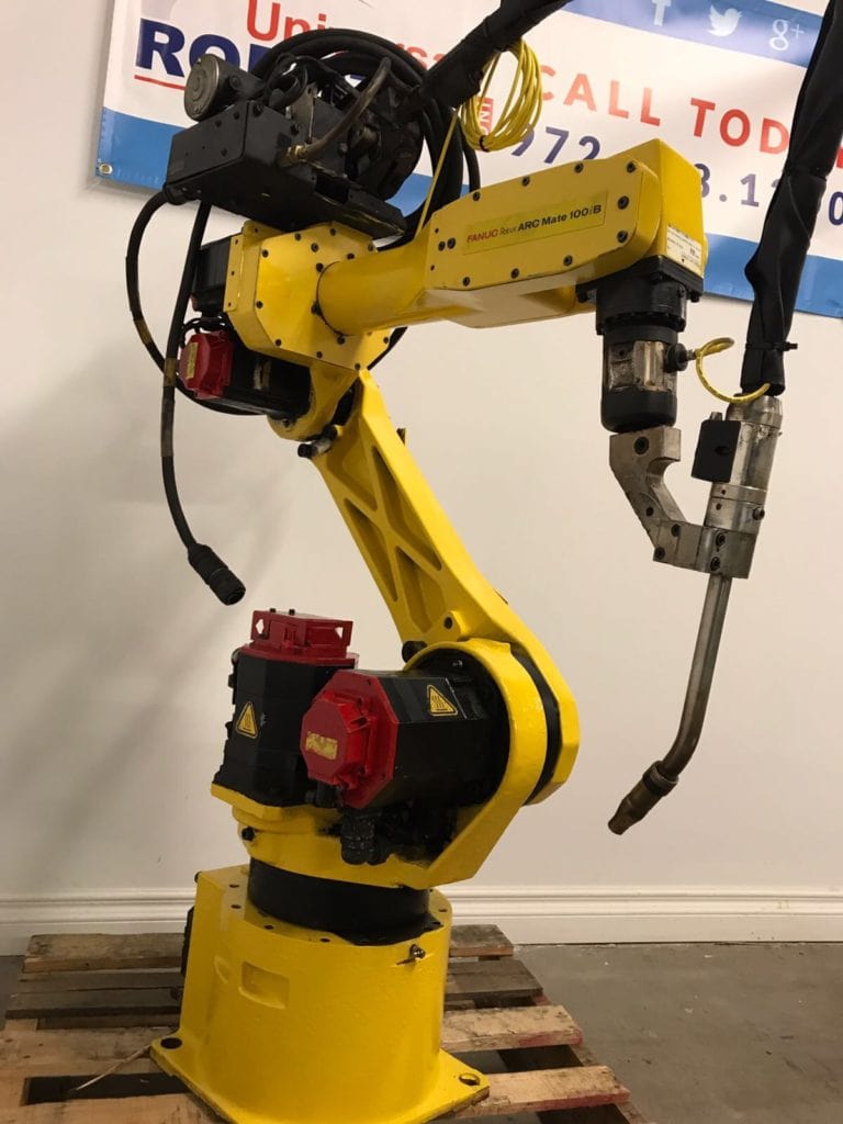 Fanuc Arcmate 100iB welding robot | Universal Robotic inc