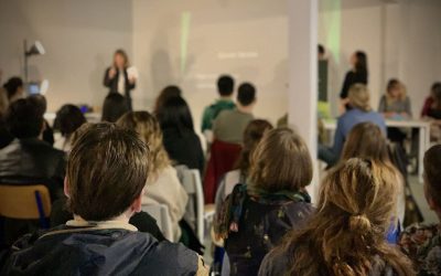 student-expose cours de français pour les professeurs