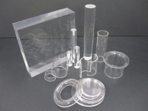 différentes formes de plexiglass