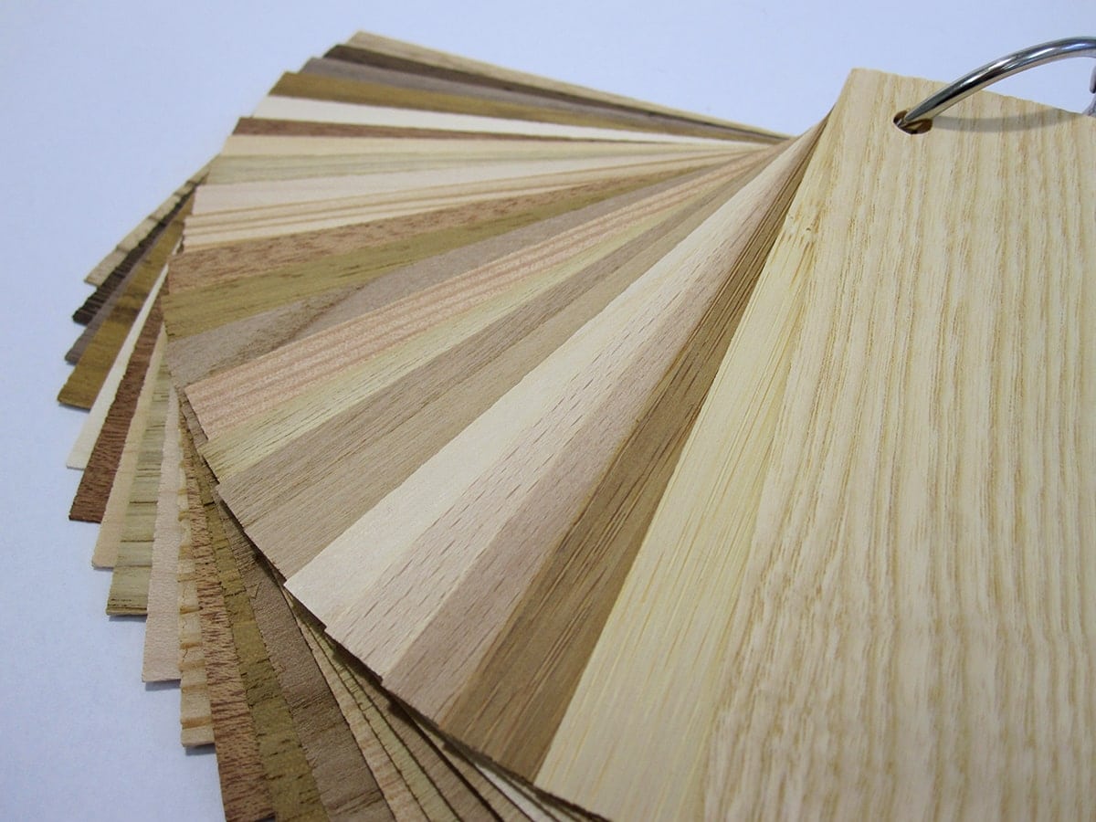 Nuancier de différentes essences de bois