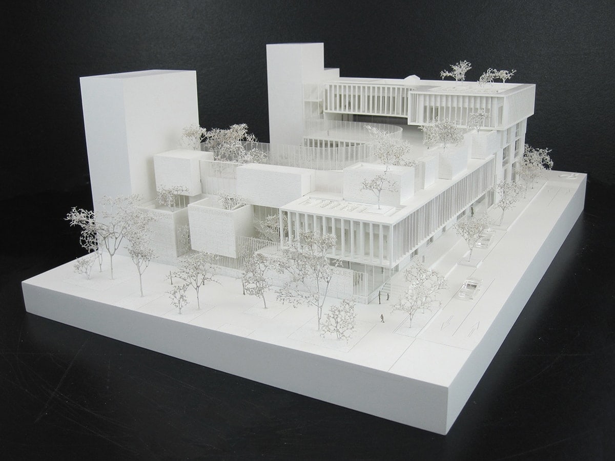 Maquette blanche de concours pour l'école les Fabriques à Marseille par l'agence Brenac & Gonzalez et Associés