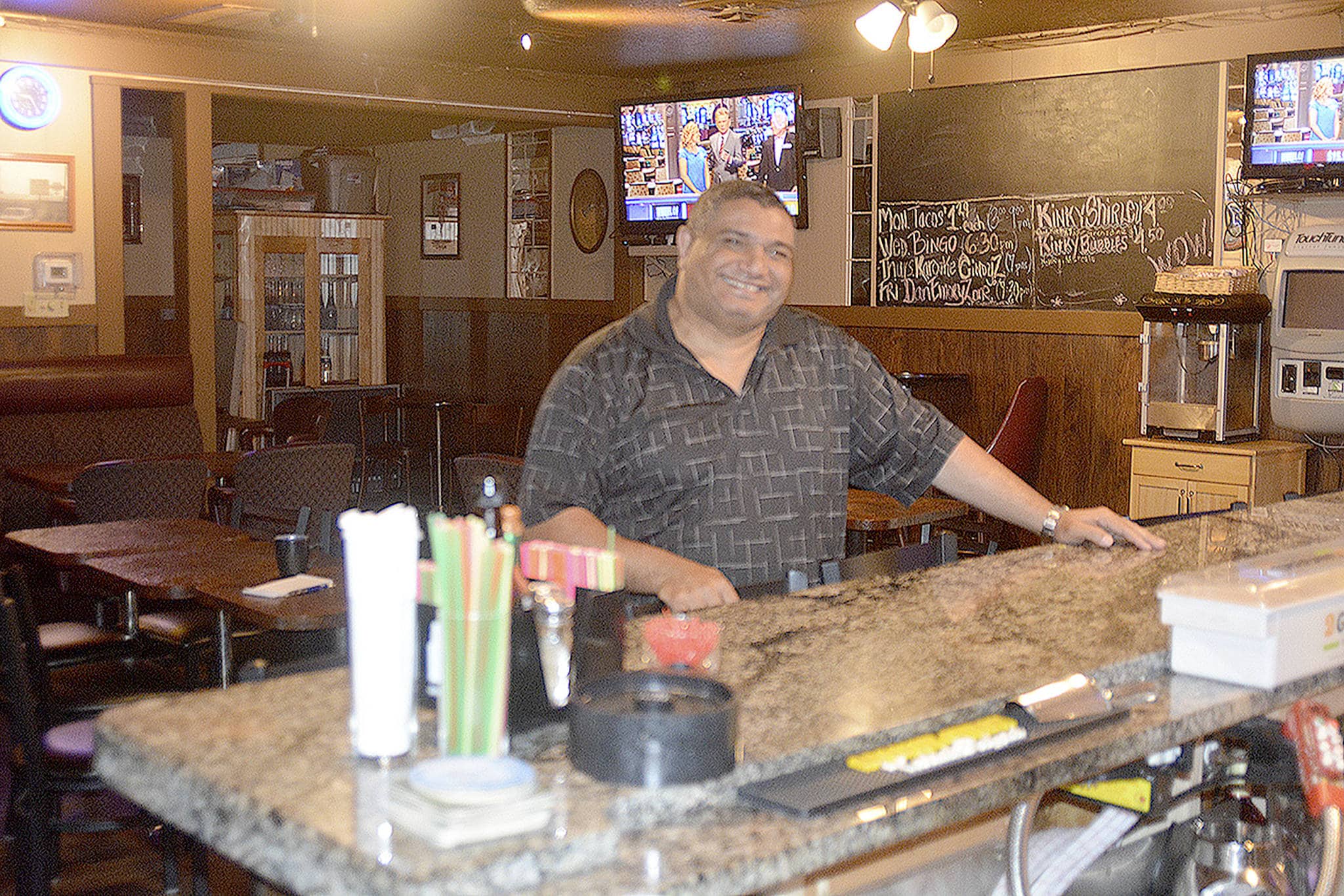 Steve Powell/Staff Photo
Dons owner Sam Gohar improved the look of the lounge with a granite bar countertop and much more.