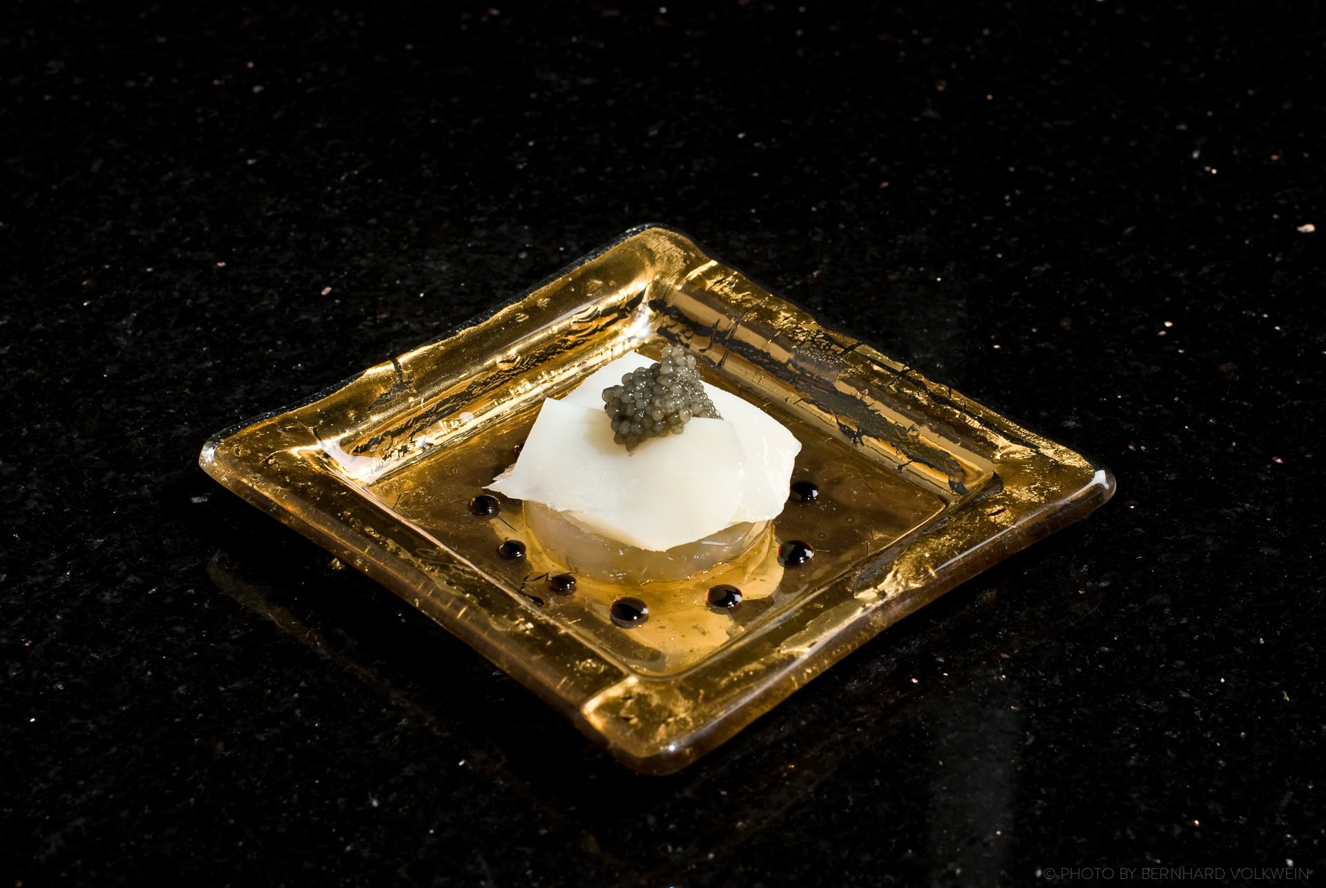 Space Food Oddity, from Maremoto to Pure White Food City by Cristiano Rienzner @purewhitefood @bernhard_volkwein