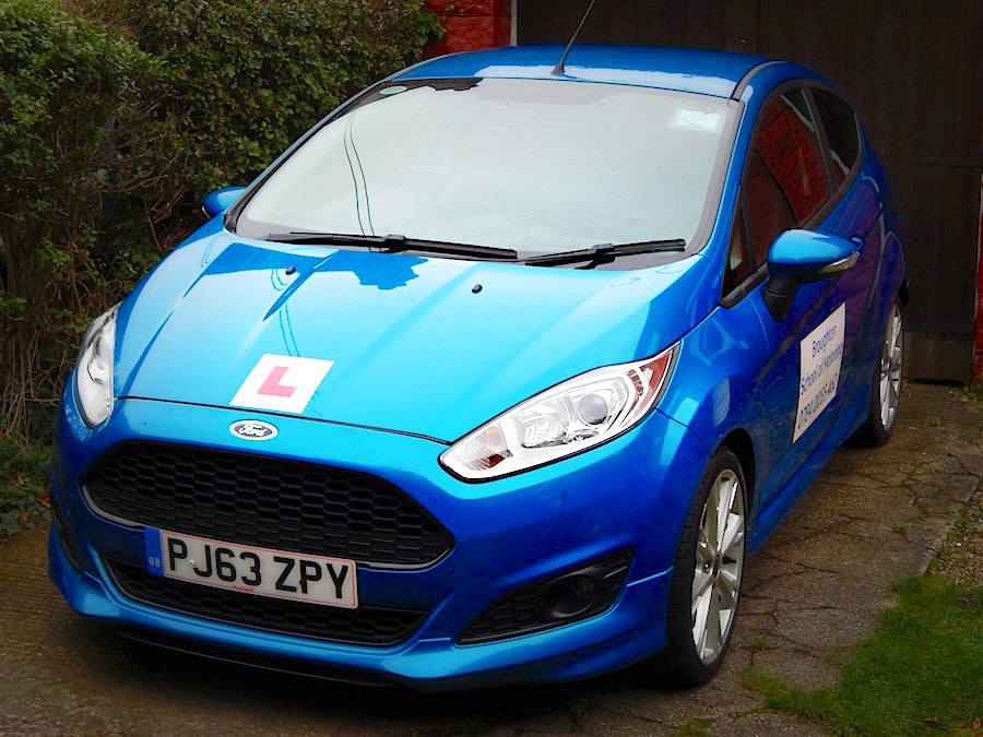Take driving lessons in Scunthorpe this car!