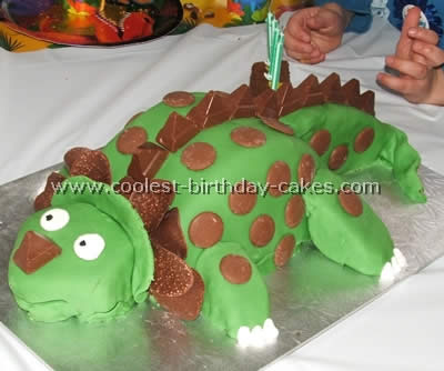 Coolest Dinosaur Cake Photos And Tips