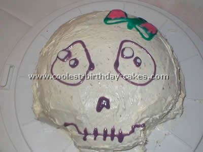 Free Cake Decorating Idea For A Skull Shaped Cake