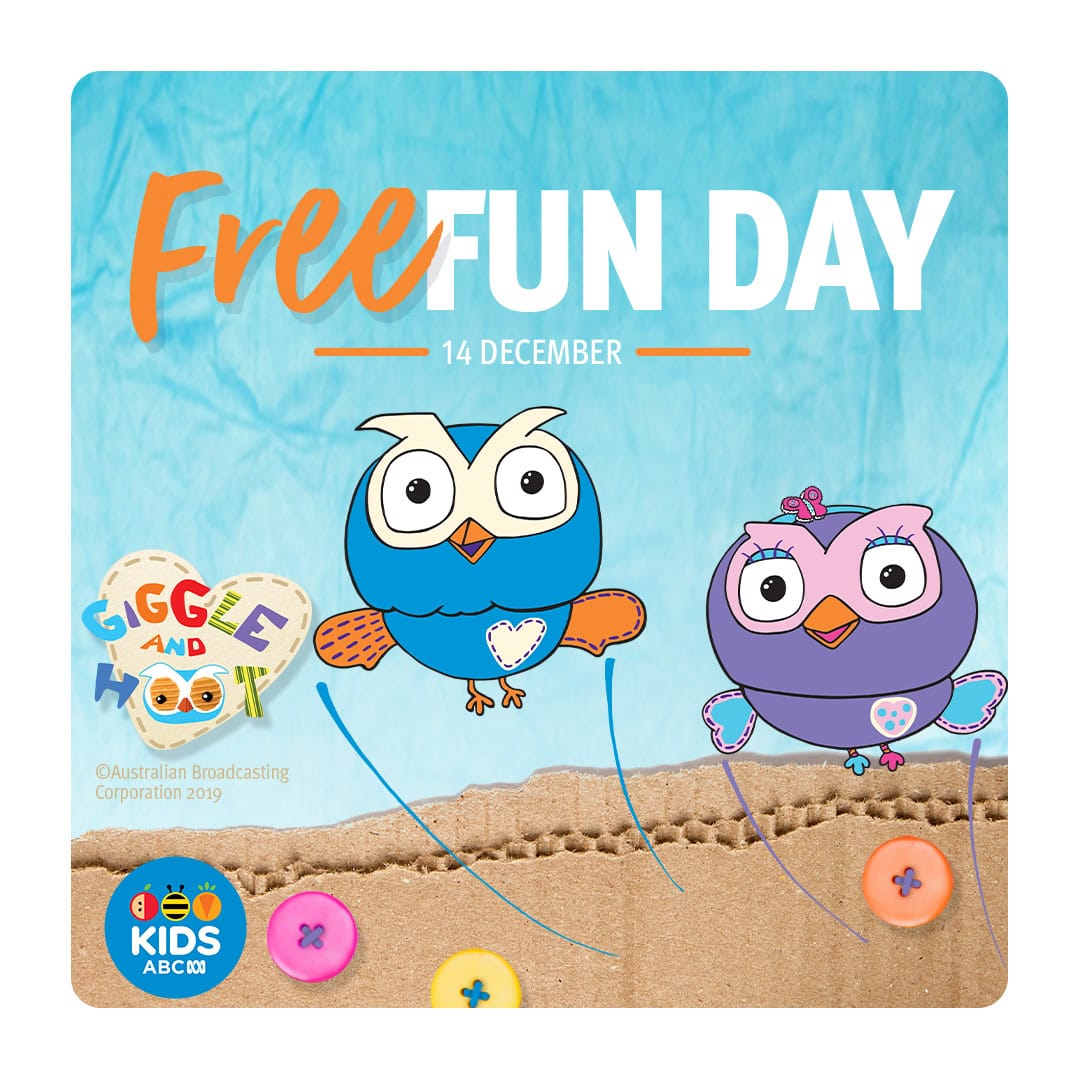4720RIV-Social-Tiles-Giggle 4720RIV-Social-Tiles-Giggle