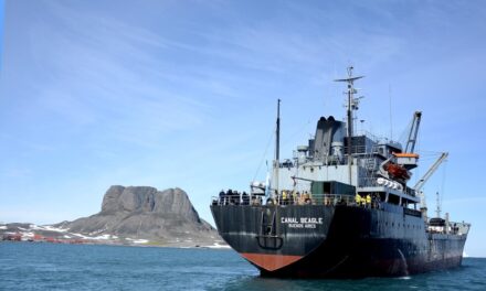 Un incendio dejó fuera de servicio al buque ARA Canal Beagle