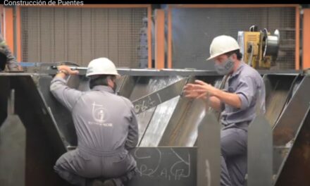 Tandanor: Comenzó la construcción de puentes para cruzar por sobre la traza del Sarmiento