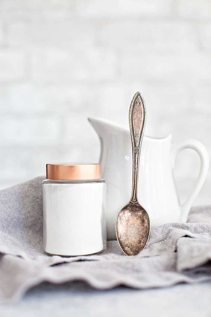 cream of tartar and spoon