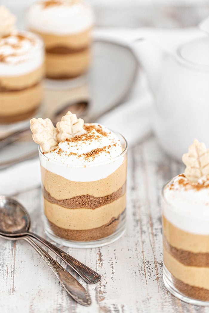 layered pumpkin cheesecake in jars