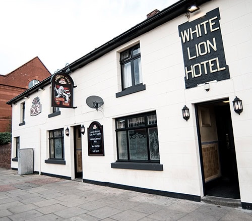 white lion westhoughton