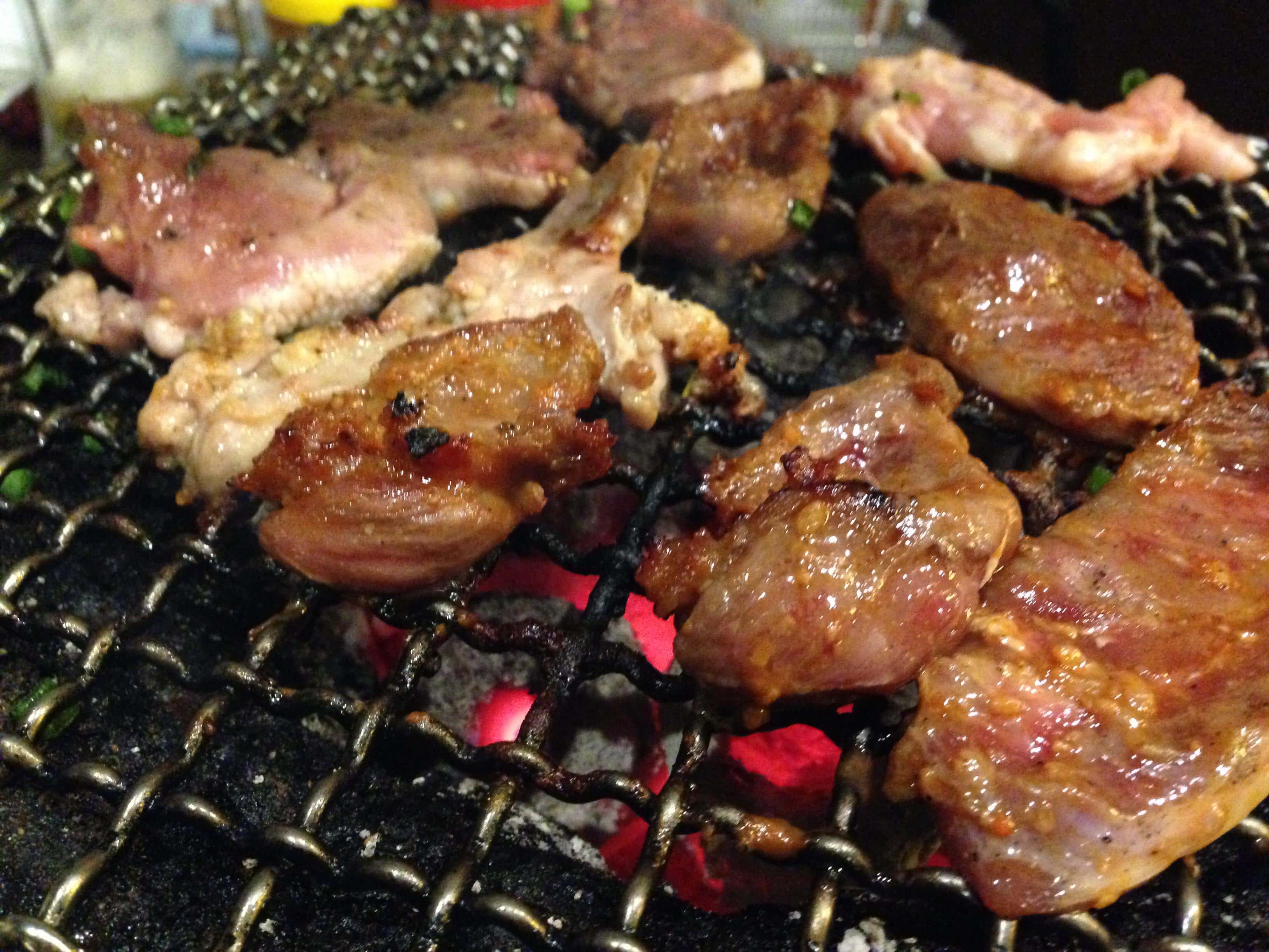 【川内】「黒豚本舗どん」が雰囲気も酒も焼肉もコスパさえも最THE高すぎる!!