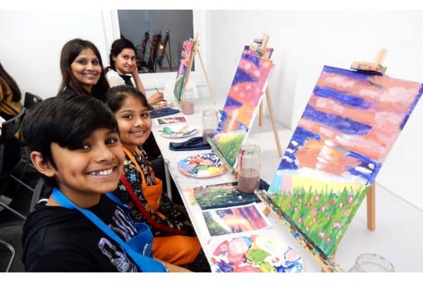 paint-and-sip-workshops-ladder-art-space