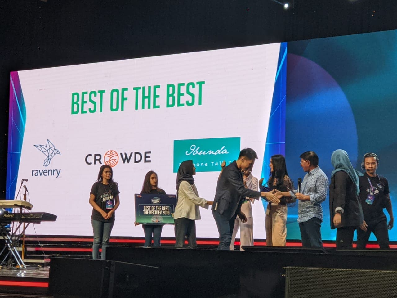 Ravenry, Ibunda, and Crowde Won the Best Startup in The NextDev Summit 2019