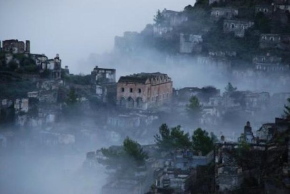 k17 20 Amazing Photos of a Greek Village in Turkey Whose Residents Fled Almost a Century Ago